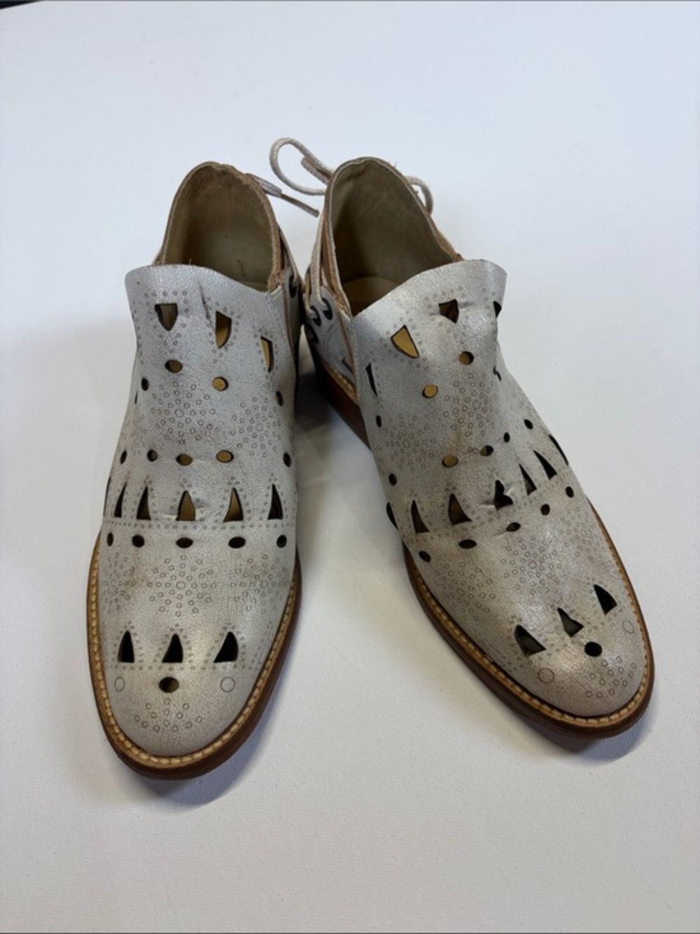 Musse & Cloud Athena Laser Cut Leather Ankle Booties Lace Back Size EUR 37 US 7